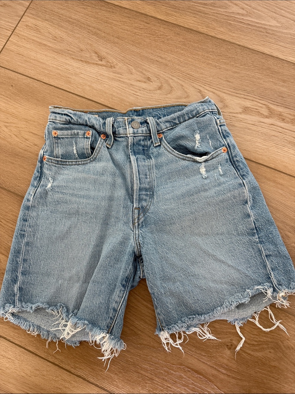 Levi's Light Blue Frayed Hem Denim Shorts - Picture 4 of 4